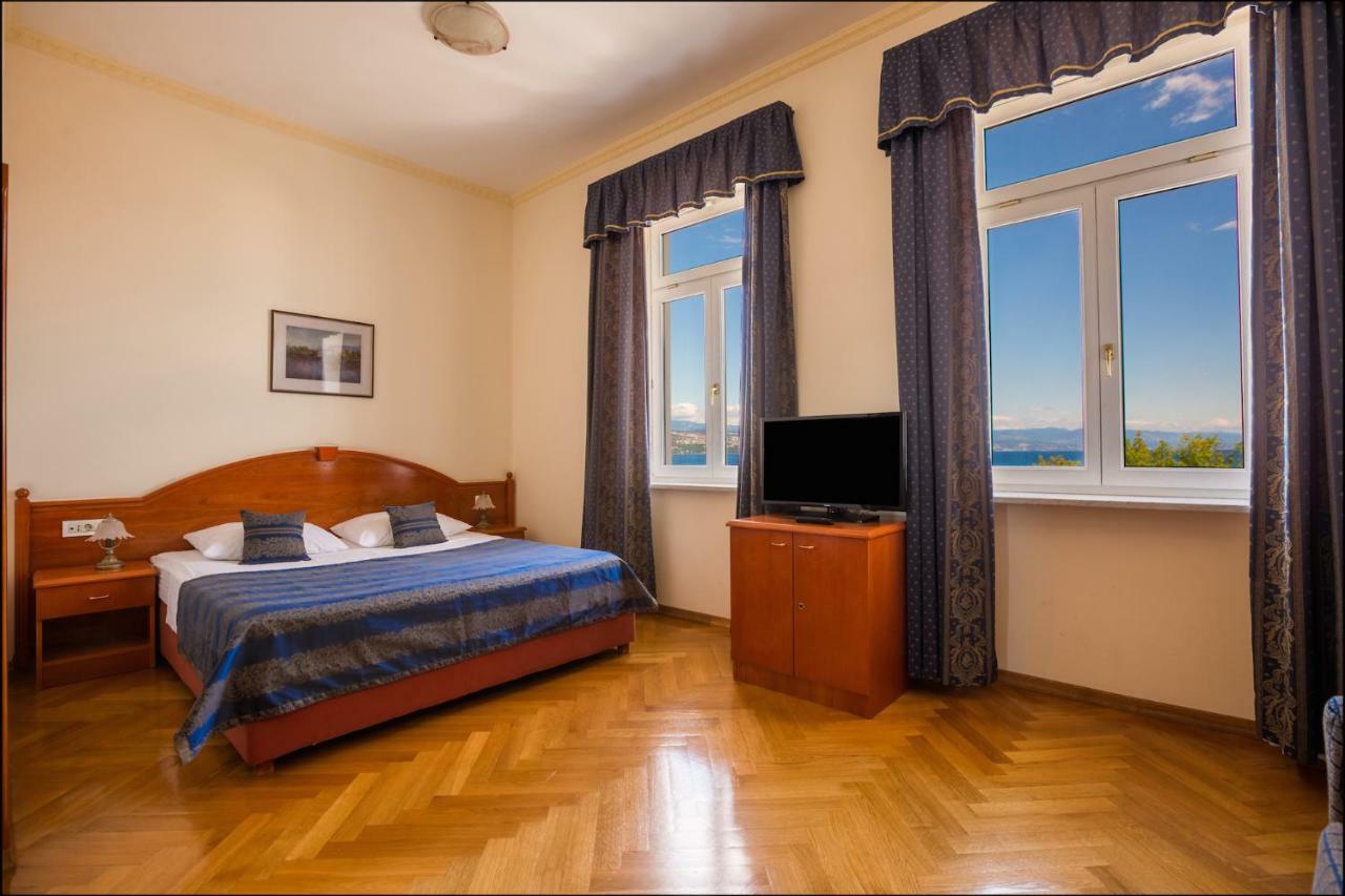 Hotel Galeb أوباتيا المظهر الخارجي الصورة