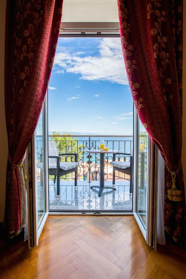 Hotel Galeb أوباتيا المظهر الخارجي الصورة