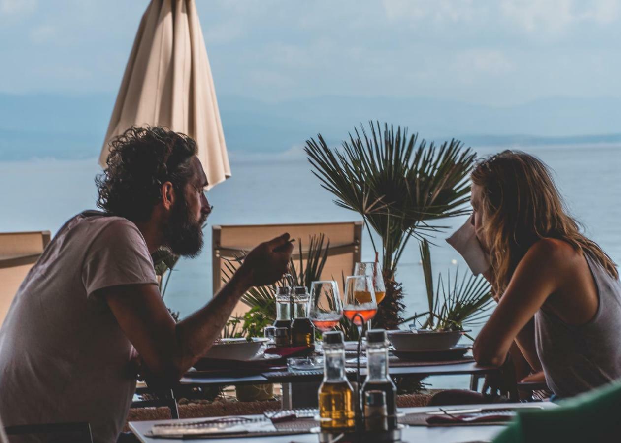 Hotel Galeb أوباتيا المظهر الخارجي الصورة