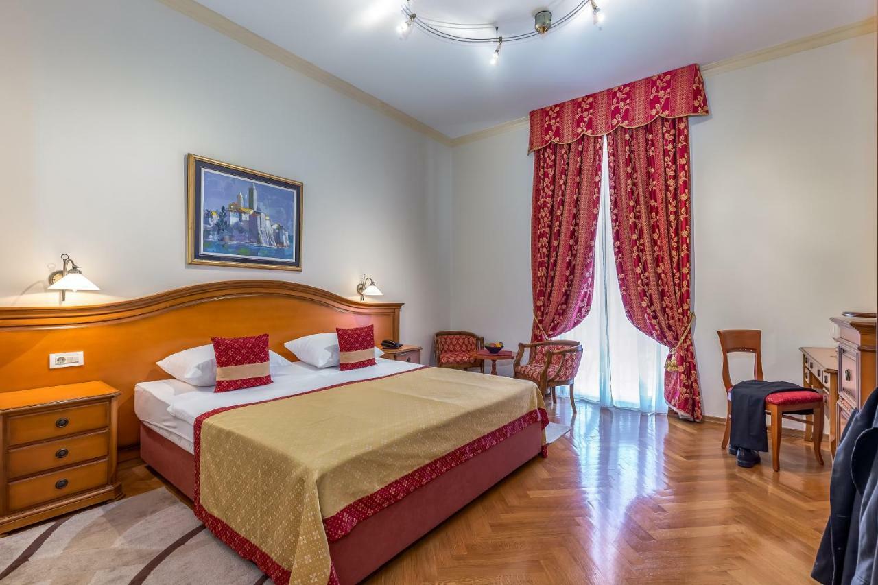 Hotel Galeb أوباتيا المظهر الخارجي الصورة