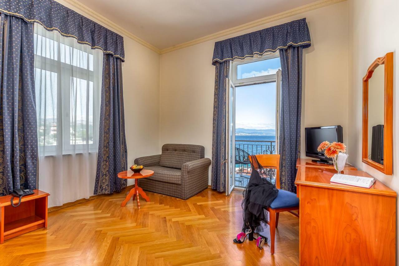 Hotel Galeb أوباتيا المظهر الخارجي الصورة