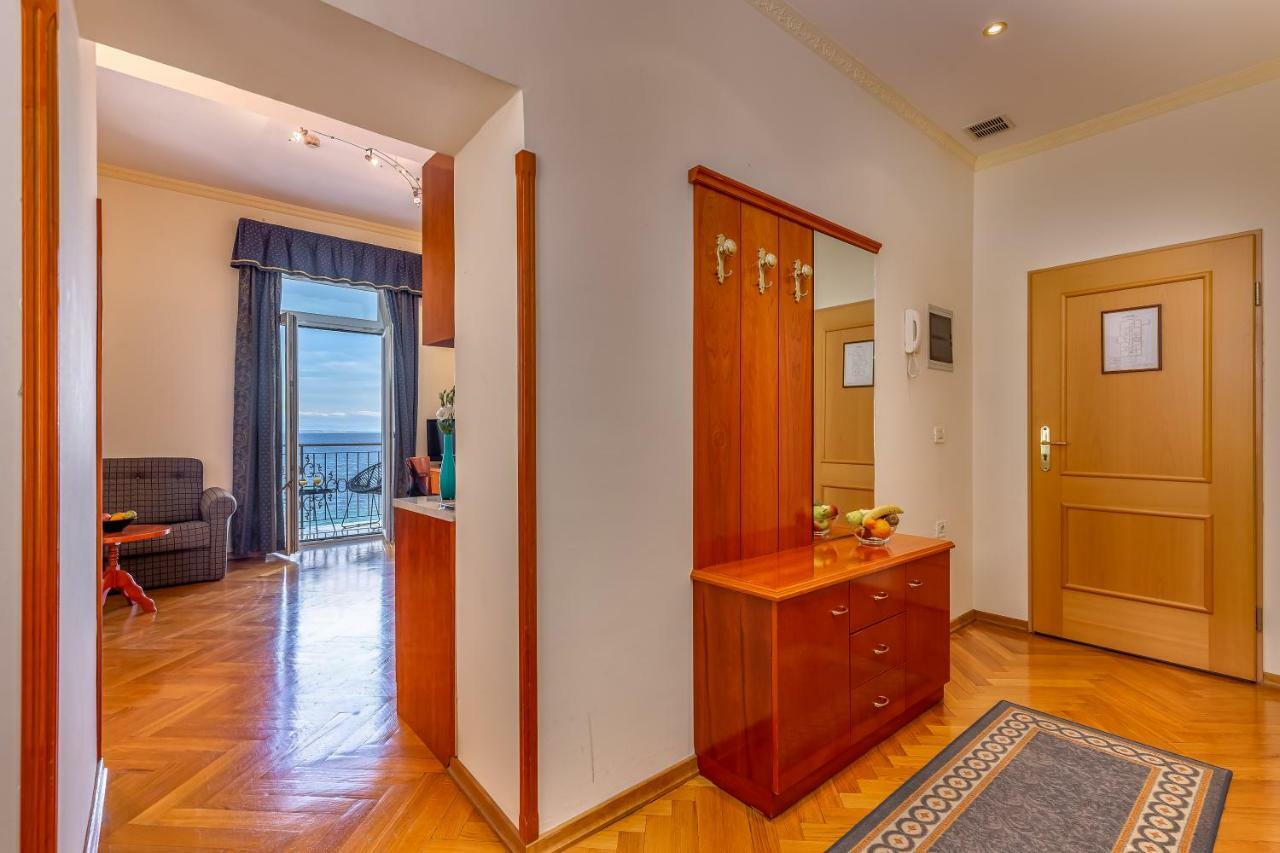 Hotel Galeb أوباتيا المظهر الخارجي الصورة